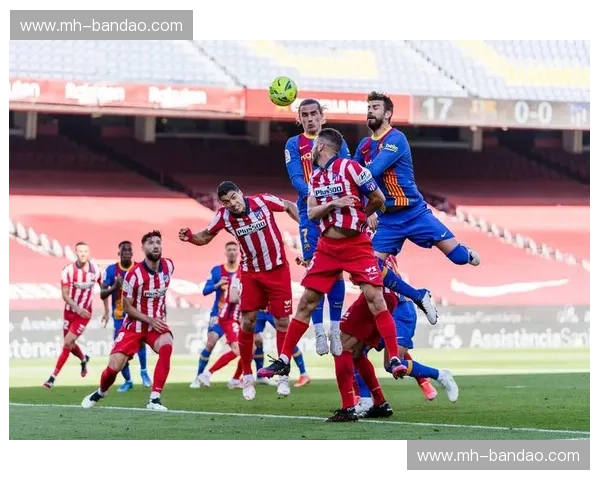 足球盛宴：当蓝色风暴遇上红蓝军团——曼城与巴塞罗那的荣耀对决